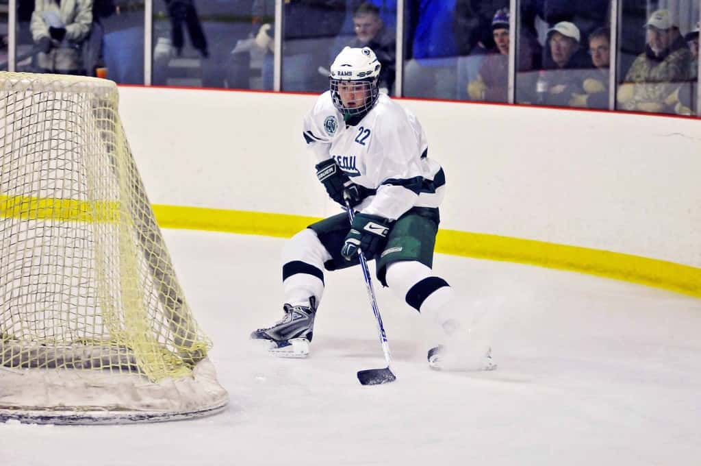 MN Hockey Camps & Hockey Tournaments l Roseau, MN