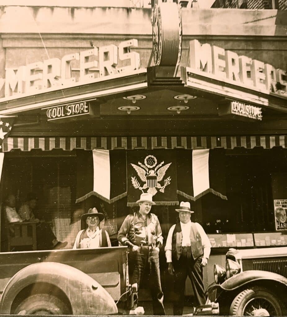 Frank Mercer in the middle